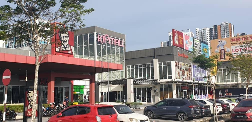 Alanis Suite Klia With Neflix سيبانغ المظهر الخارجي الصورة